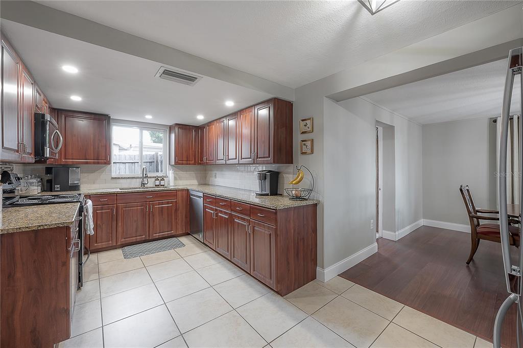 10740 Manchester Road Port Richey, FL 34668 - Photo 13 of 46 Gallery Image 13