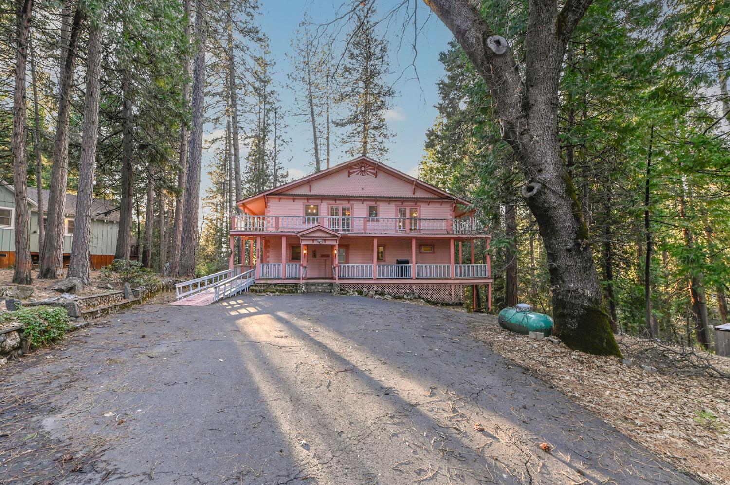 5276 Highway 4 Murphys, CA 95247 - Photo 5 of 69 a view of a house with a yard