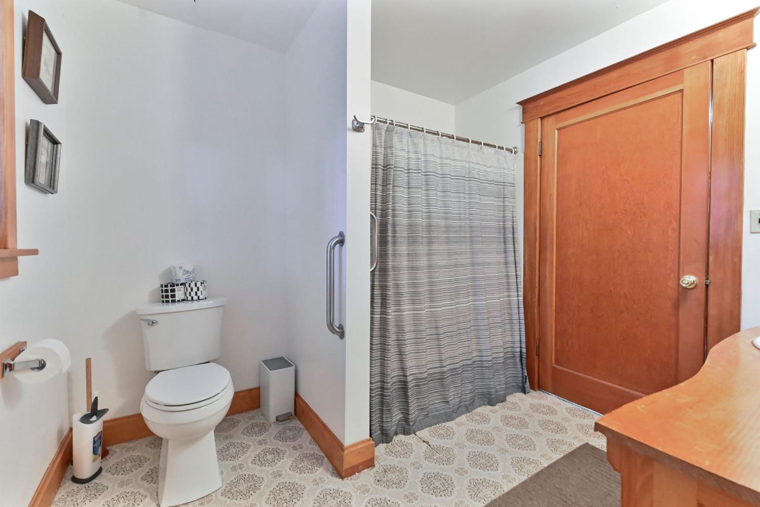5276 Highway 4 Murphys, CA 95247 - Photo 51 of 69 a bathroom with a toilet and a shower