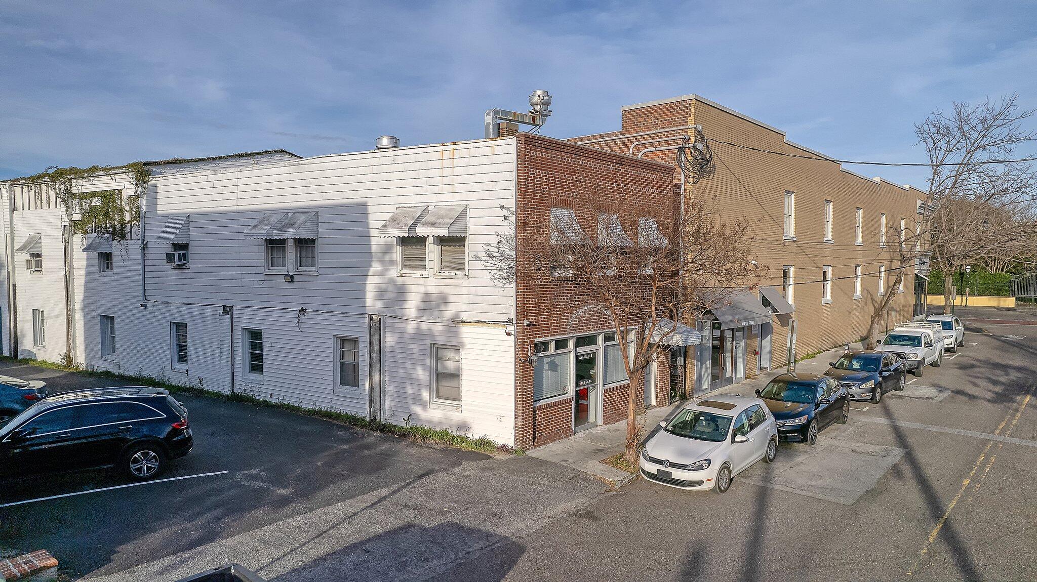 1-web-or-mls-CREM_2 Radcliffe St_001
