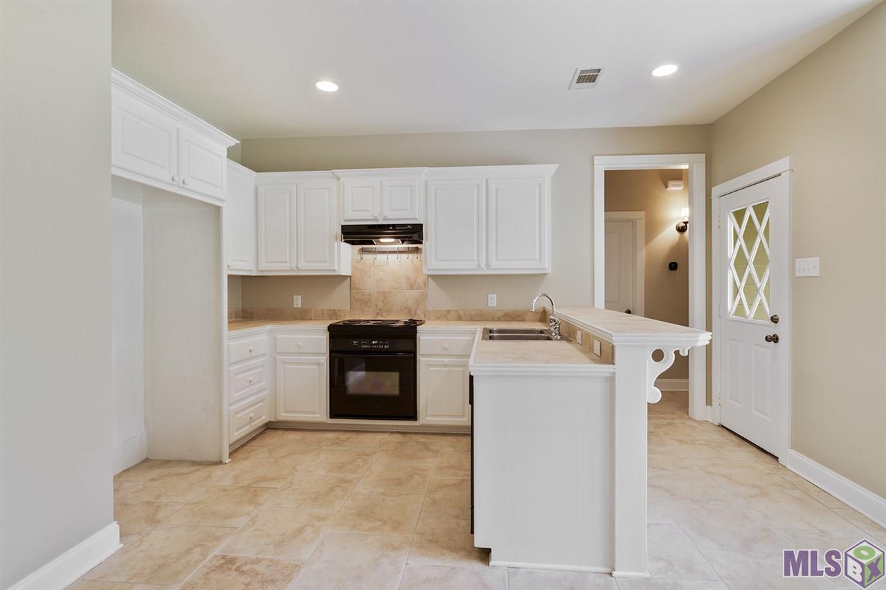 8931 Boone Avenue Baton Rouge, LA 70810 - Photo 2 of 12