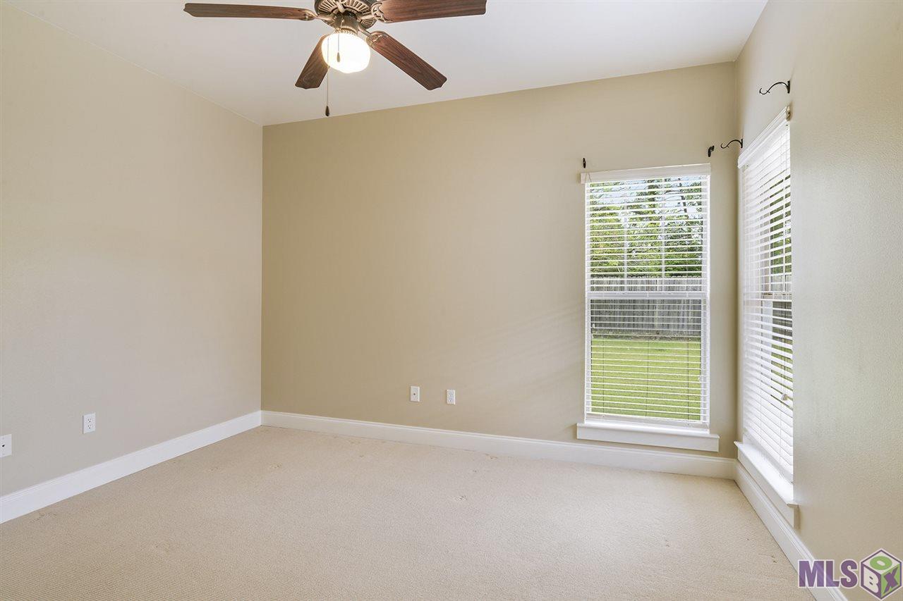 8931 Boone Avenue Baton Rouge, LA 70810 - Photo 9 of 12