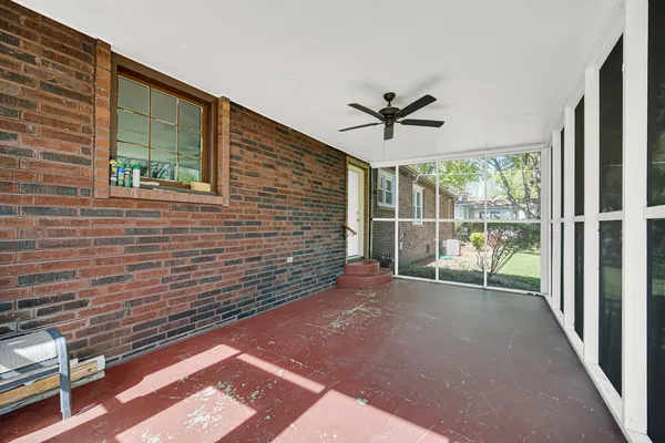 $409,999 | 547 Reese Avenue, Dundee, IL 60118