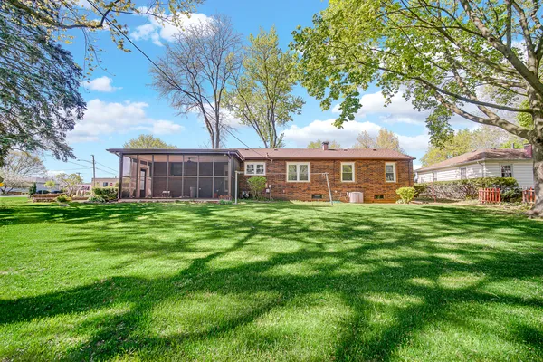 $409,999 | 547 Reese Avenue, Dundee, IL 60118