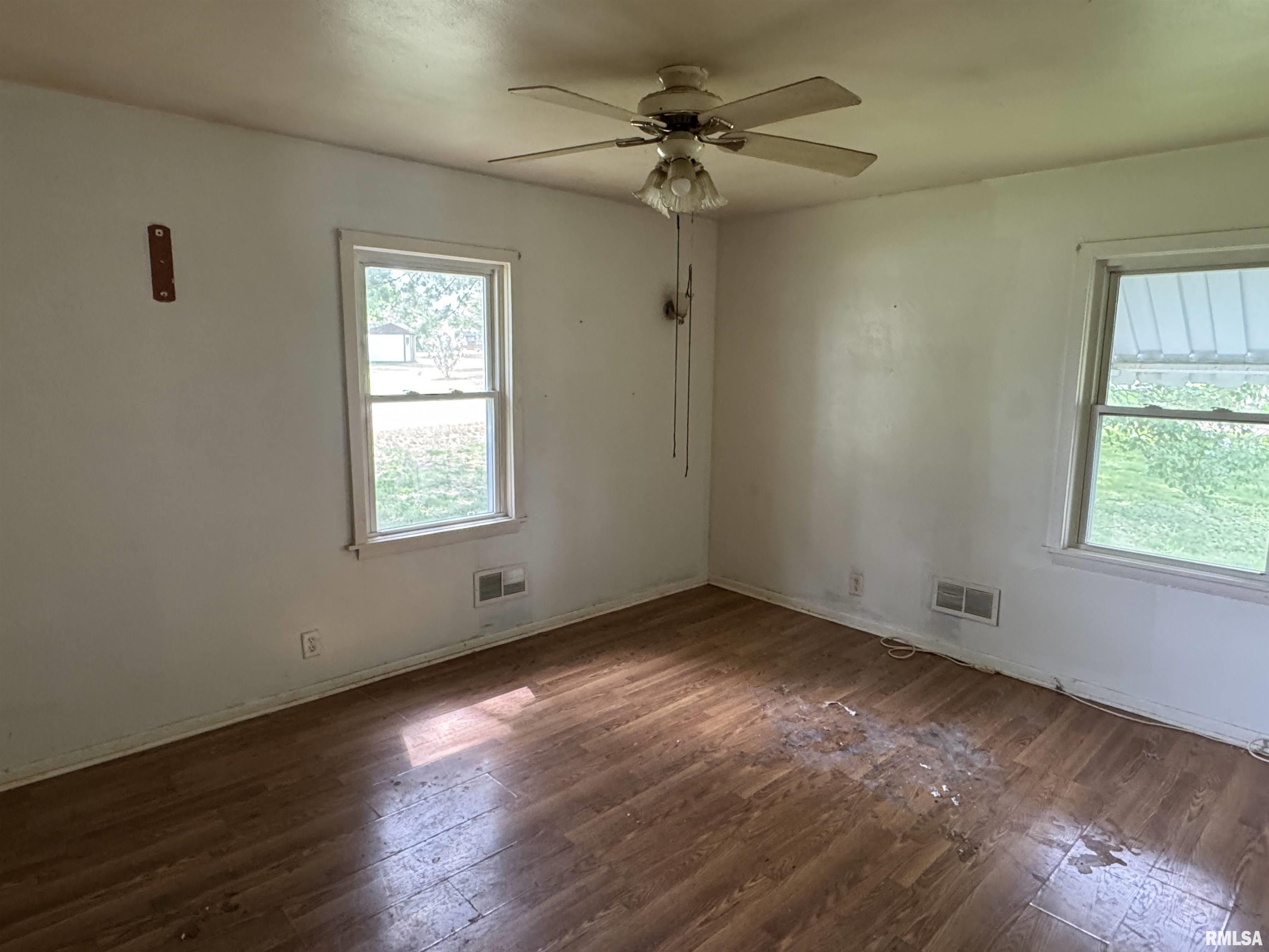 4405 Silvis Road Bartonville, IL 61607 - Photo 7 of 15 Gallery Image 7