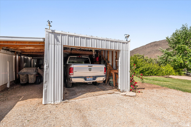 246 West Mount Charm Road Toquerville, UT 84774 - Photo 42 of 70 View of garage