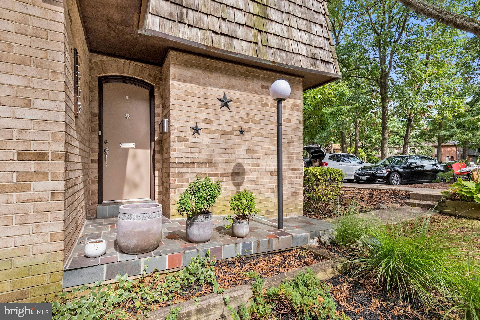 7929 Inverness Ridge Road Potomac, MD 20854 - Photo 5 of 45