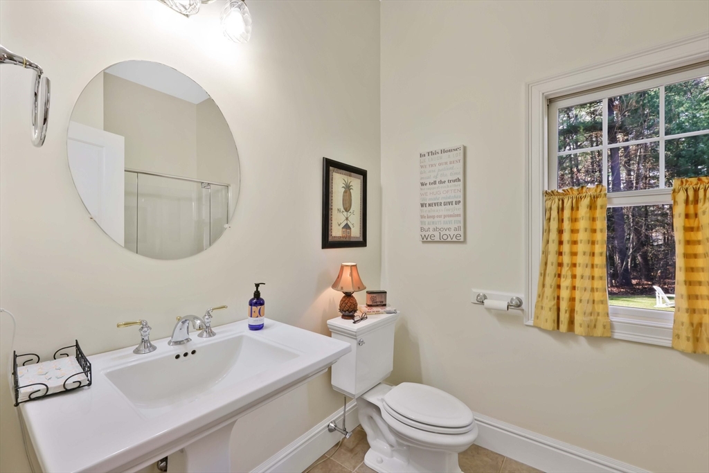 9 Deer Run Holyoke, MA 01040 - Photo 12 of 42