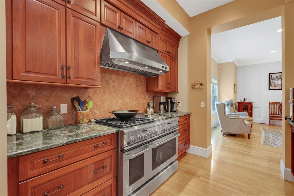 9 Deer Run Holyoke, MA 01040 - Photo 19 of 42