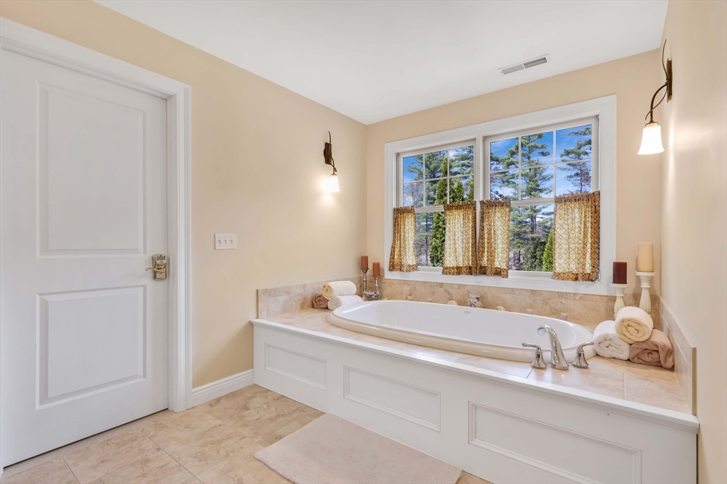 9 Deer Run Holyoke, MA 01040 - Photo 28 of 42