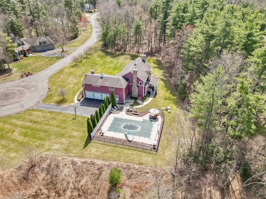 9 Deer Run Holyoke, MA 01040 - Photo 3 of 42