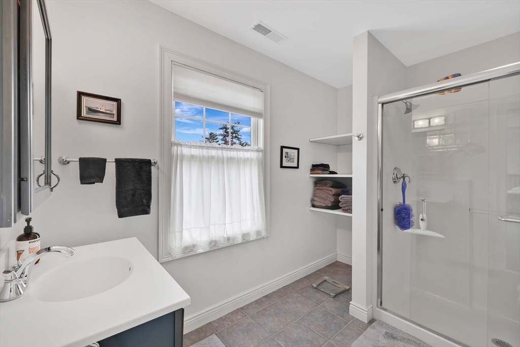 9 Deer Run Holyoke, MA 01040 - Photo 35 of 42