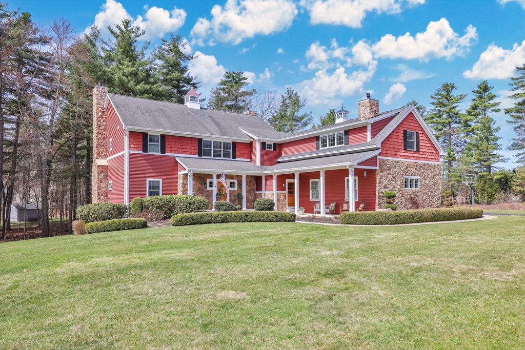 9 Deer Run Holyoke, MA 01040 - Photo 5 of 42