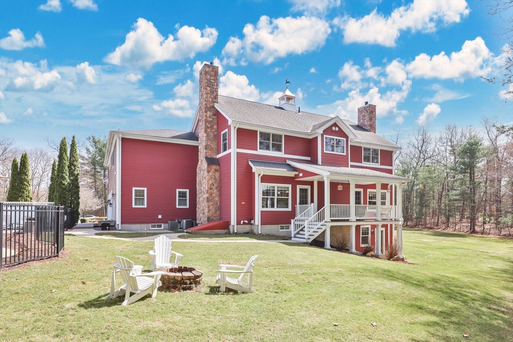 9 Deer Run Holyoke, MA 01040 - Photo 8 of 42