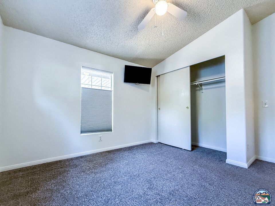 1601 Drew Road, Unit 46 El Centro, CA 92243 - Photo 10 of 36 Gallery Image 10