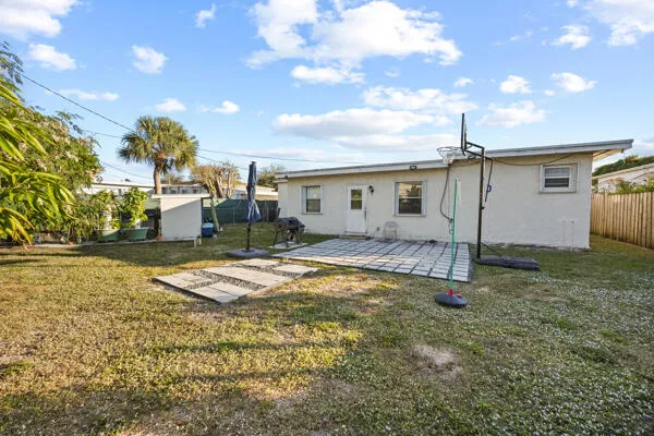 $397,000 | 430 West 25th Street, Riviera Beach, FL 33404