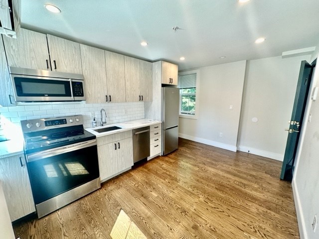 366 Hanover Street, Unit 7 Boston, MA 02113 - Photo 3 of 11