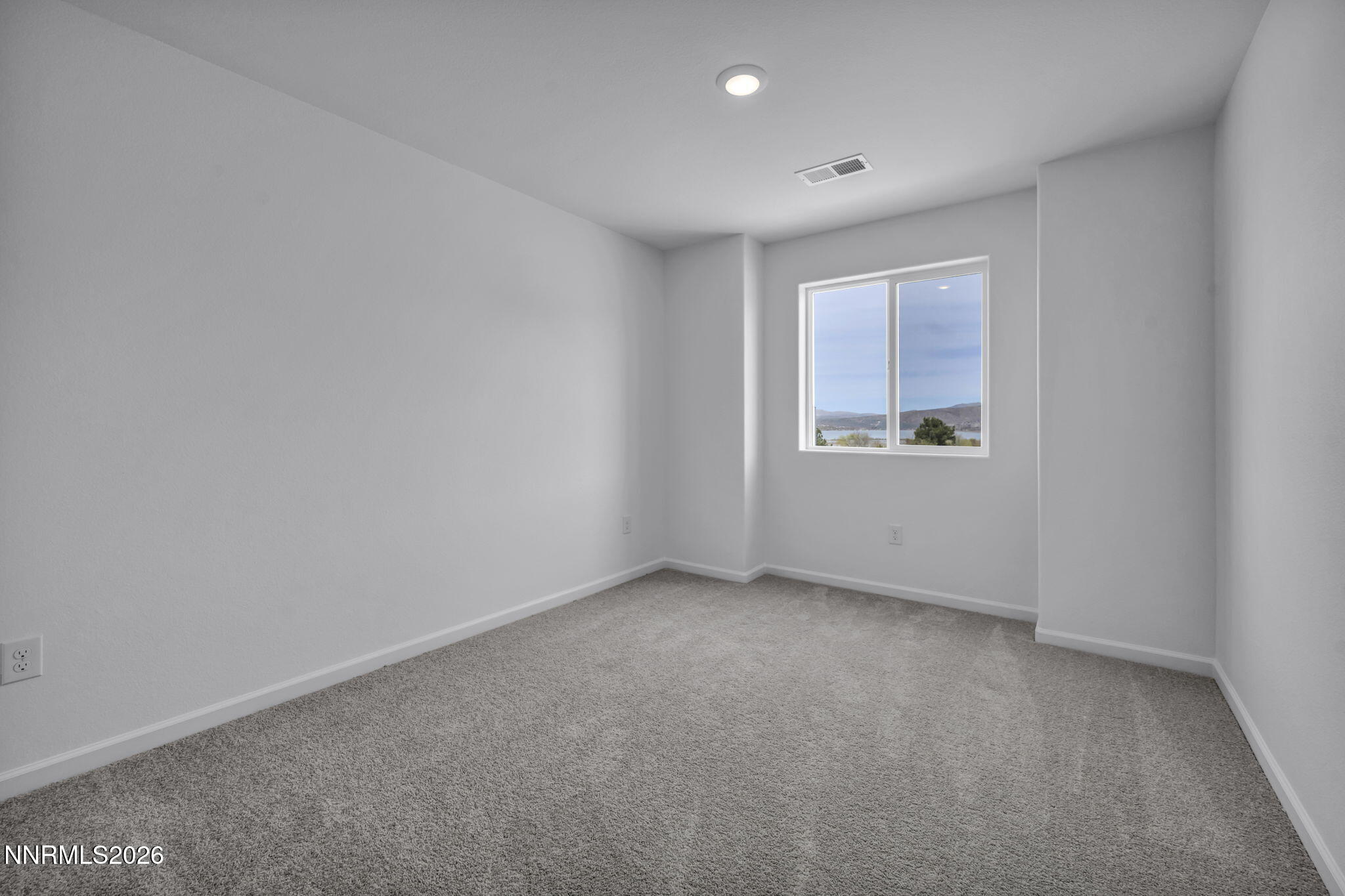 8500 Wicket Drive, Unit LOT 44 Reno, NV 89506 - Photo 12 of 31 an empty room with a window