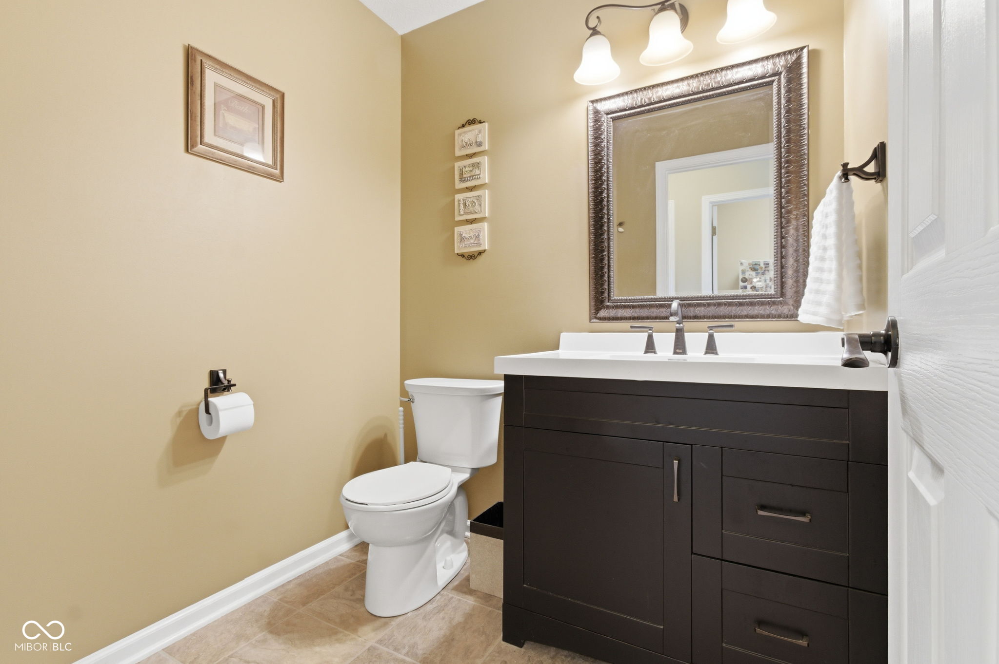 9725 Covington Boulevard Fishers, IN 46037 - Photo 13 of 56