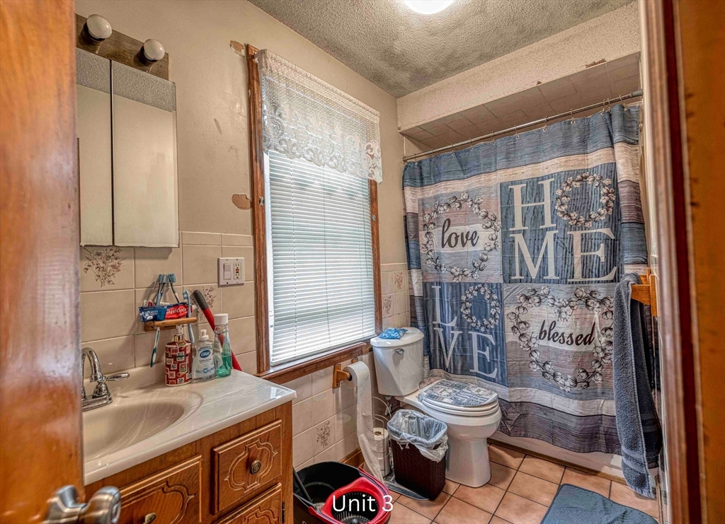 781 Eastern Avenue Fall River, MA 02723 - Photo 21 of 39
