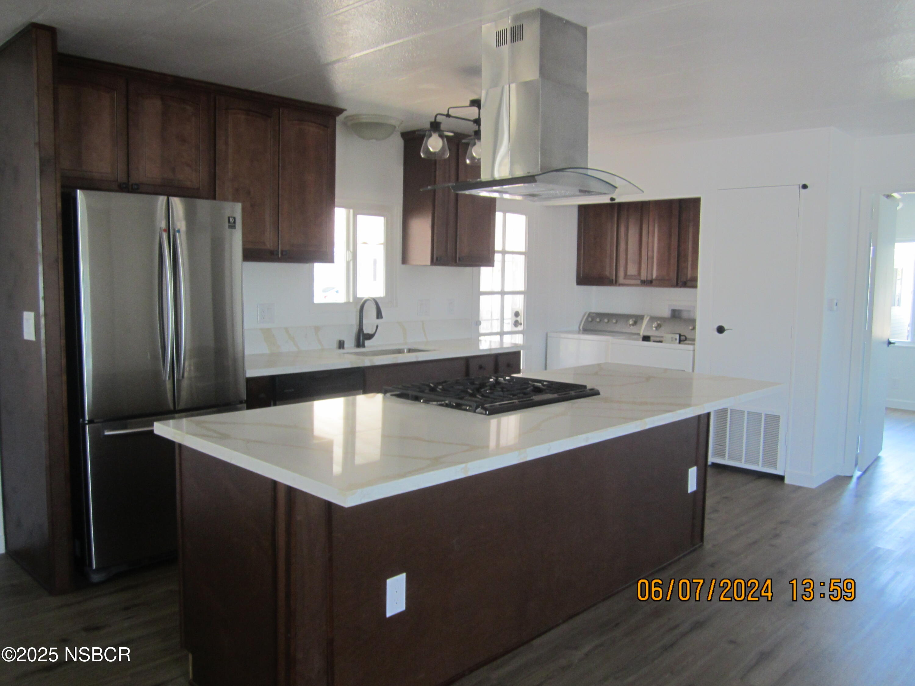 1206 Via Felice Santa Maria, CA 93454 - Photo 4 of 11 IMG_3851