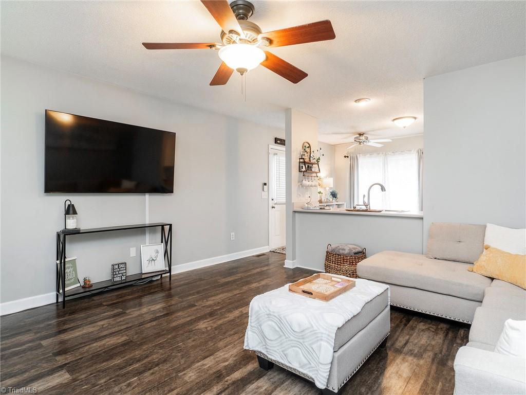 310 Wilson Street Graham, NC 27253 - Photo 4 of 27