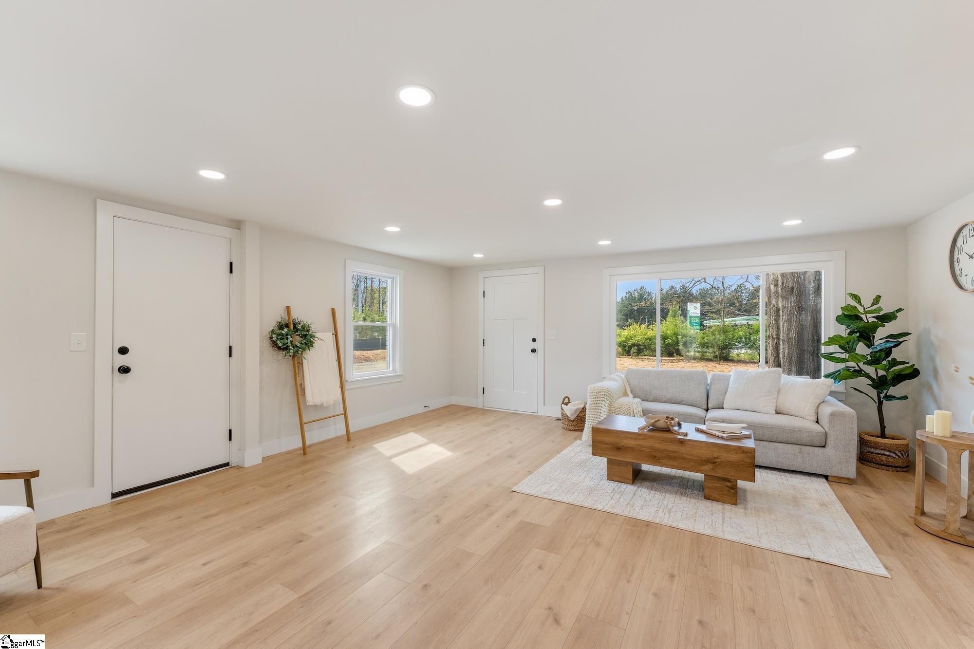 5202 Highway 86 Easley, SC 29642 - Photo 5 of 27