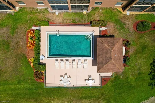 $1,900 | 5535 Rattlesnake Hammock Road, Unit 205, Naples, FL 34113