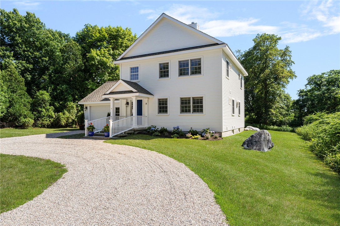 9 Spring Street Jamestown, RI 02835 - Photo 4 of 47