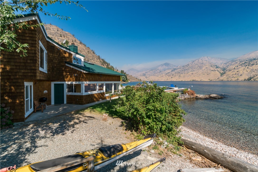 17118 South Lakeshore Road Chelan, WA 98816 - Photo 14 of 24 Gallery Image 14