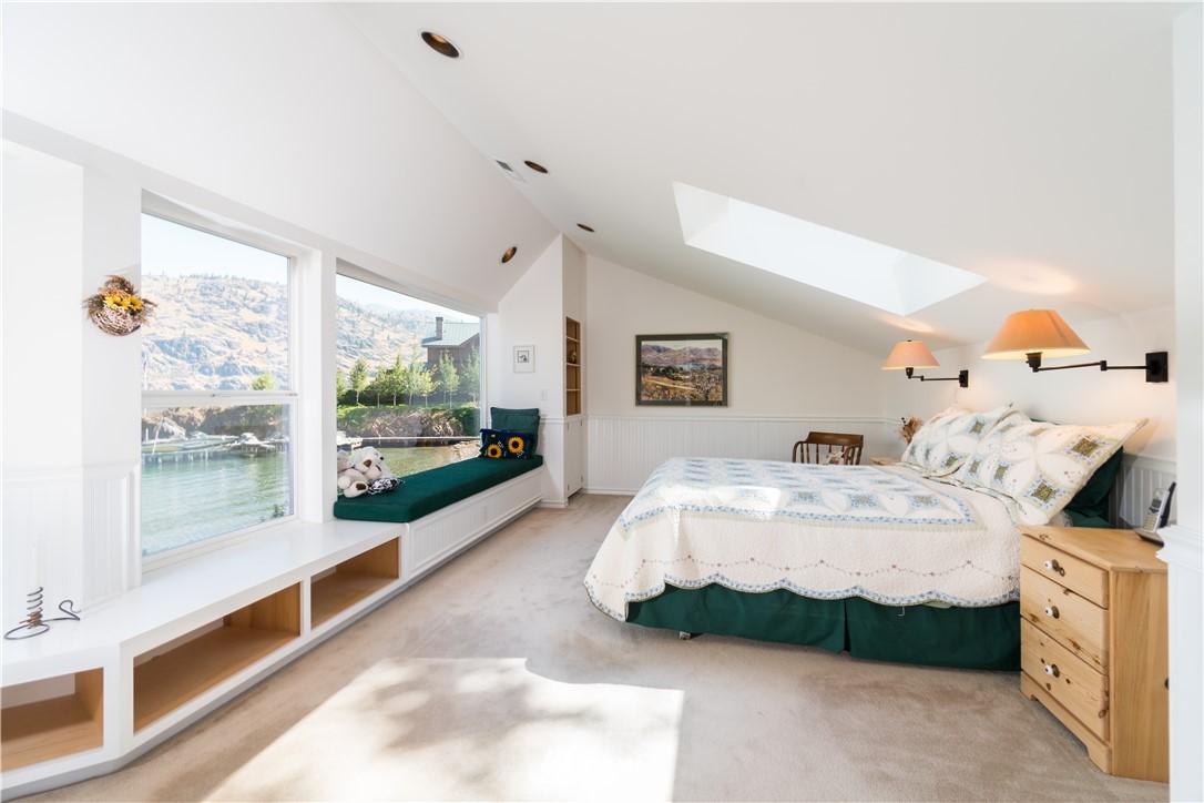 17118 South Lakeshore Road Chelan, WA 98816 - Photo 22 of 24 Gallery Image 22