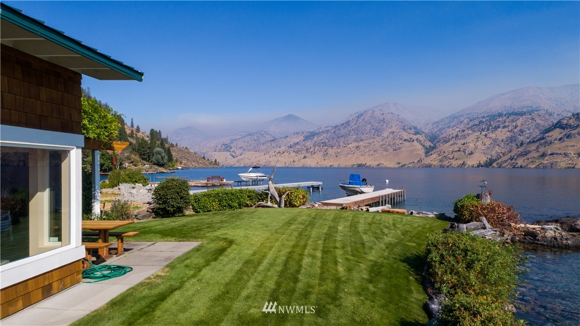 17118 South Lakeshore Road Chelan, WA 98816 - Photo 8 of 24 Gallery Image 8