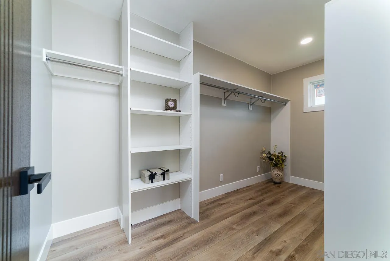 1647 Sleeping Indian Road Fallbrook, CA 92028 - Photo 25 of 48 a view of an empty room