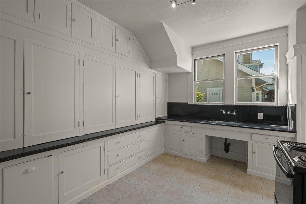 111 5th Street Gilroy, CA 95020 - Photo 5 of 30