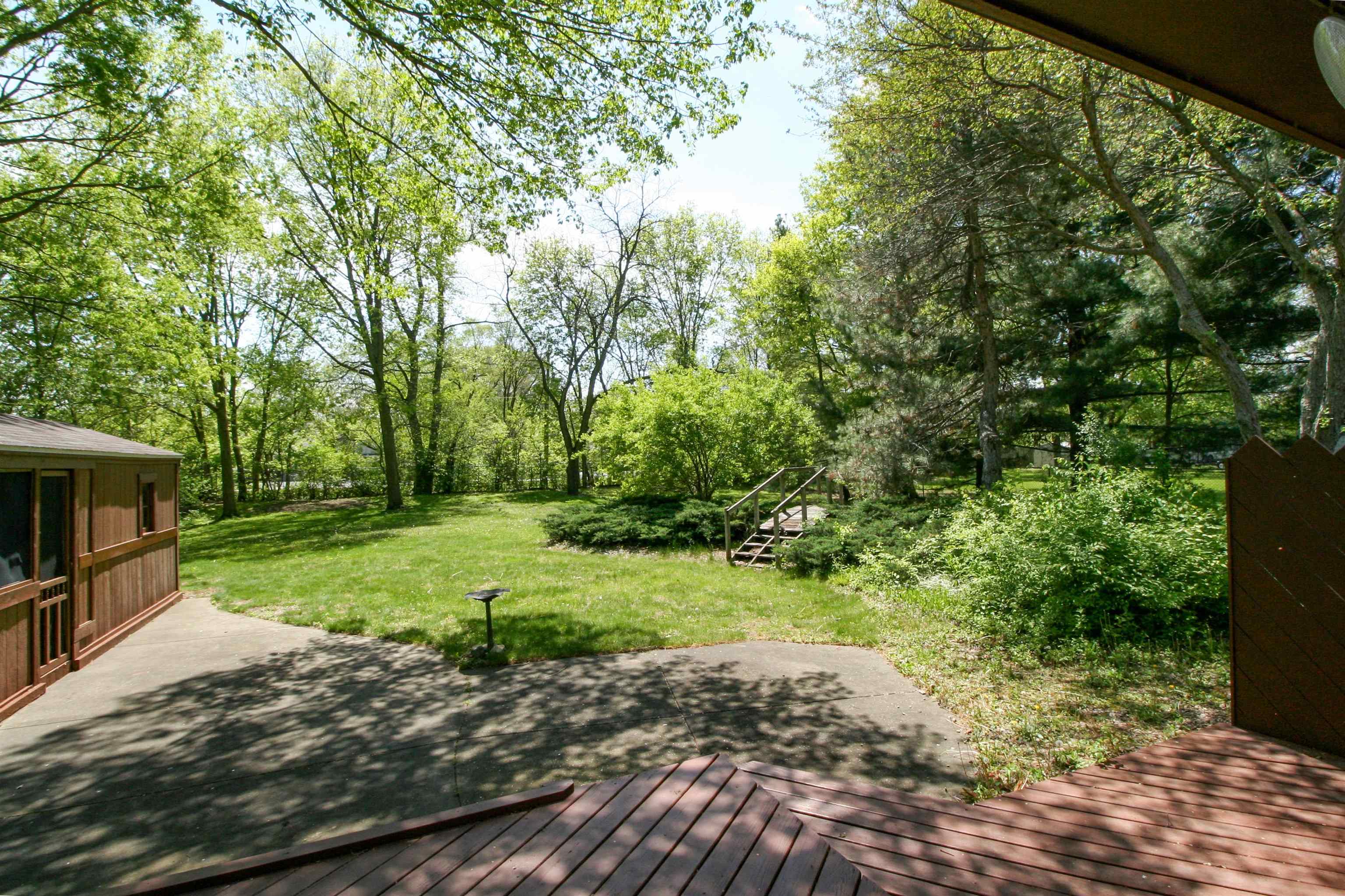 5457 Country Court Roscoe, IL 61073 - Photo 4 of 22