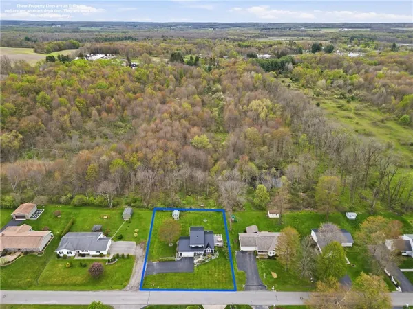 $334,999 | 12641 Hickory Drive, Conneaut Lake, PA 16316