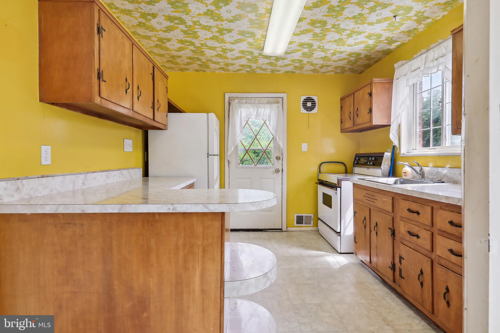 3714 Ralph Road Silver Spring, MD 20906 - Photo 3 of 15 Gallery Image 3