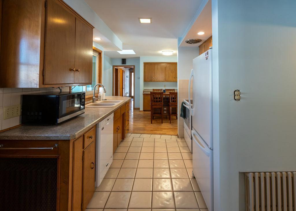 624 10th Street Southwest Willmar, MN 56201 - Photo 14 of 49