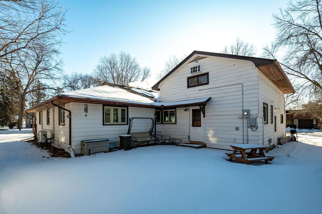 624 10th Street Southwest Willmar, MN 56201 - Photo 42 of 49