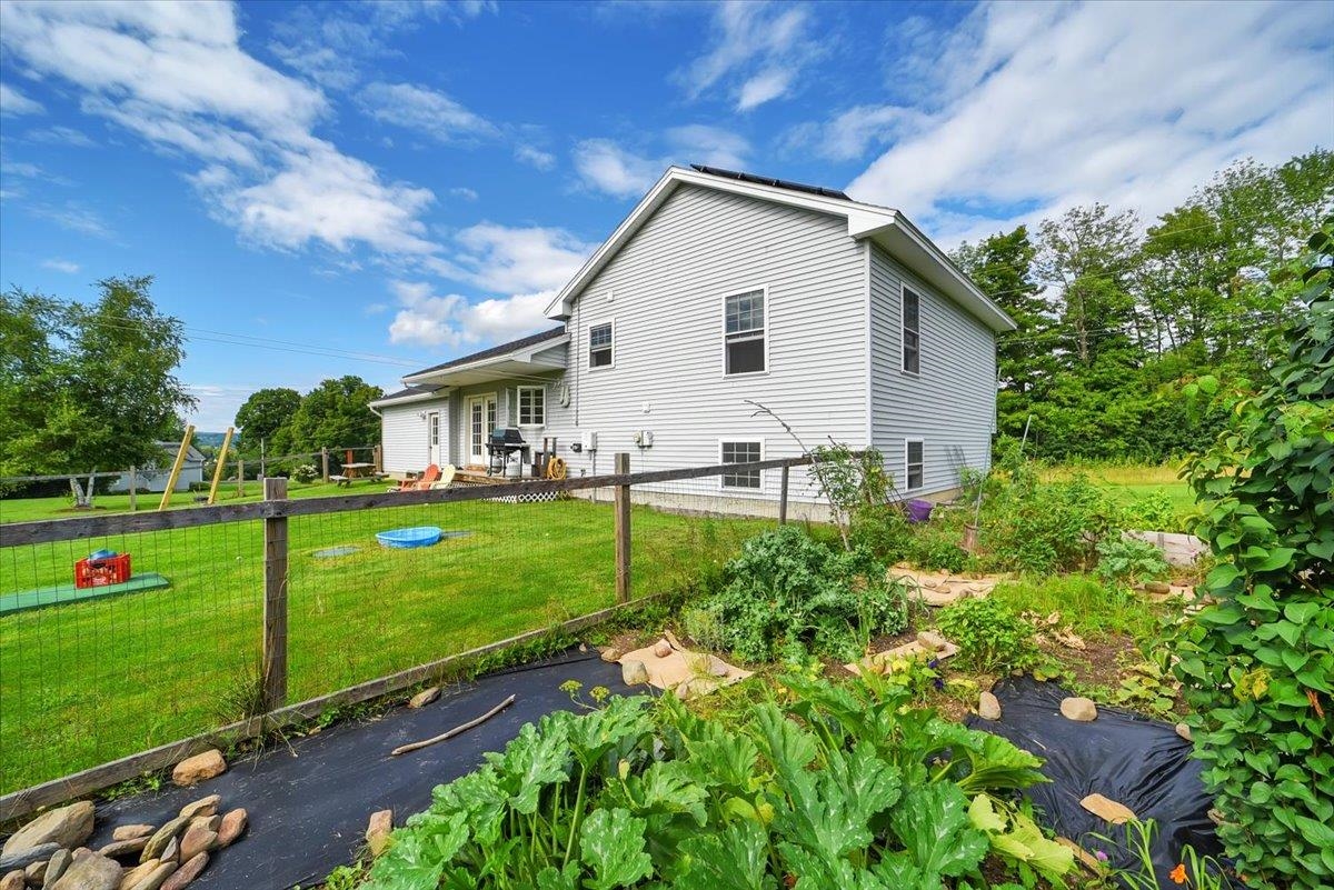 184 Meade Road Fairfax, VT 05454 - Photo 32 of 40