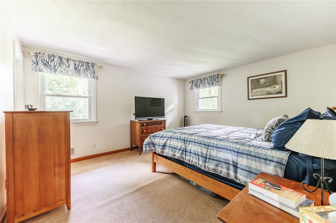 8 Meeting House Road Perinton, NY 14450 - Photo 26 of 40