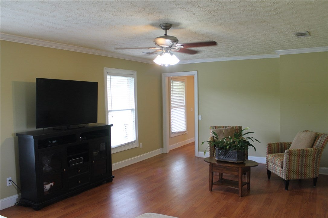 3873 Ridge Road Opelika, AL 36804 - Photo 4 of 44 Gallery Image 4