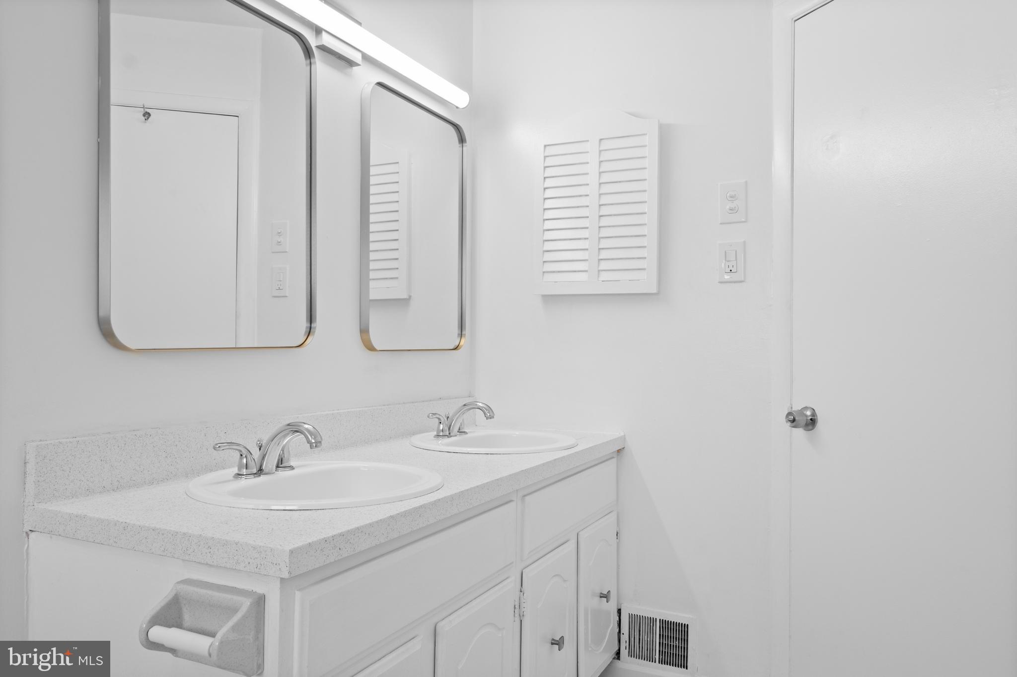 2302 Veirs Mill Road Rockville, MD 20851 - Photo 27 of 34 Full Bathroom