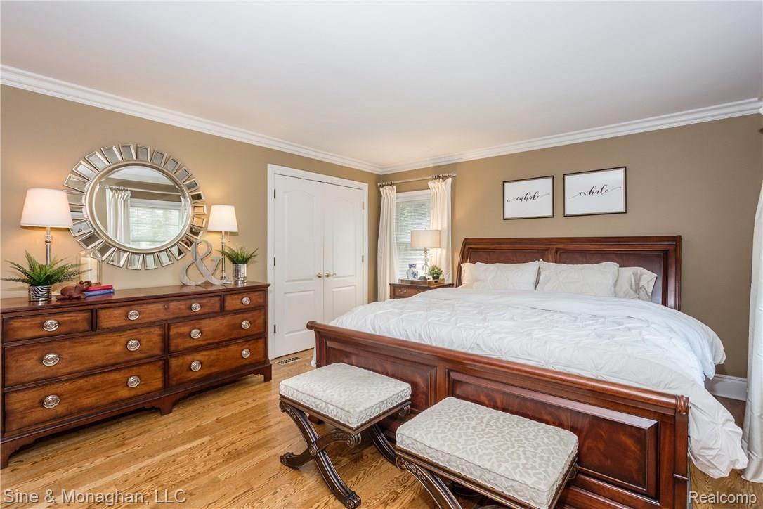 1691 Severn Road Grosse Pointe, MI 48236 - Photo 24 of 41 26.jpg