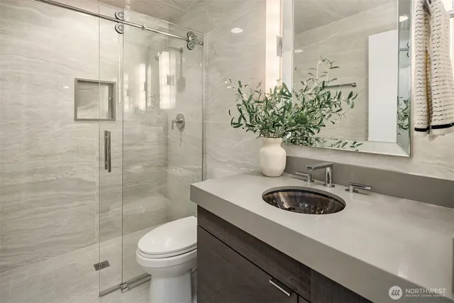 $1,325,000 | 11715 Northeast 105th Lane, Kirkland, WA 98033