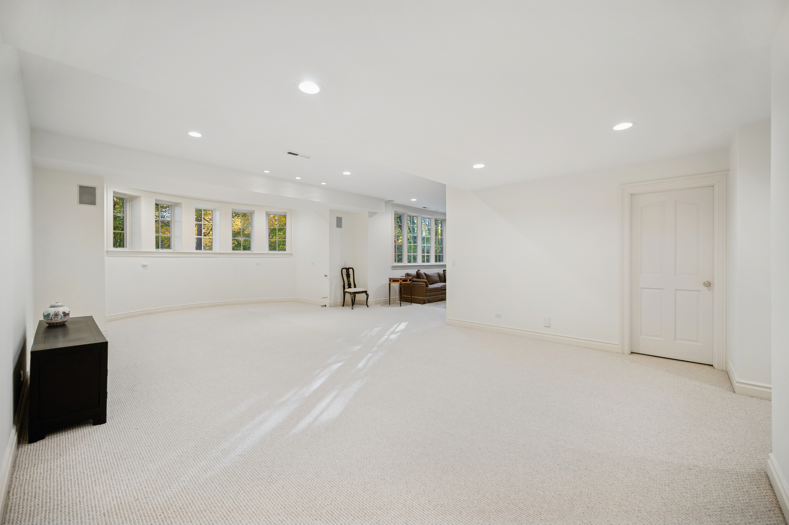 130 Maple Hill Road Glencoe, IL 60022 - Photo 30 of 47 a view of an empty room