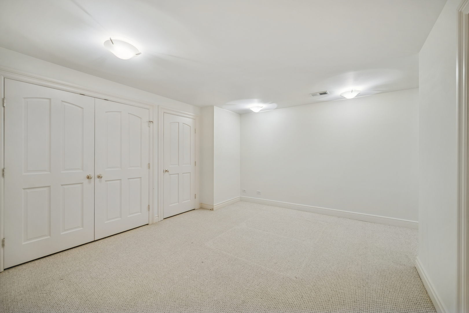 130 Maple Hill Road Glencoe, IL 60022 - Photo 36 of 47 a view of an empty room