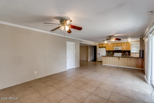 $3,200 | 211 East Geneva Drive, Tempe, AZ 85282