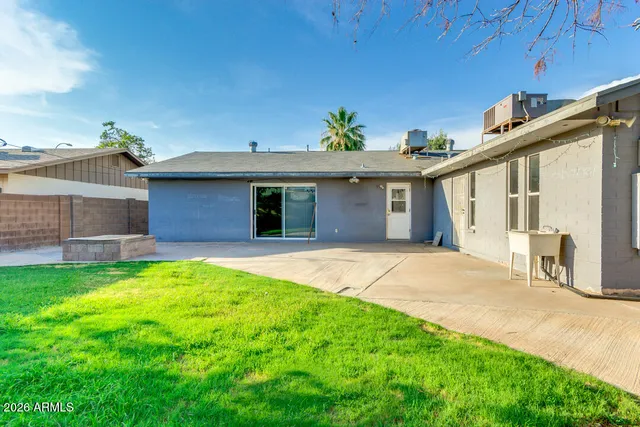 $3,200 | 211 East Geneva Drive, Tempe, AZ 85282