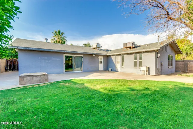 $3,200 | 211 East Geneva Drive, Tempe, AZ 85282